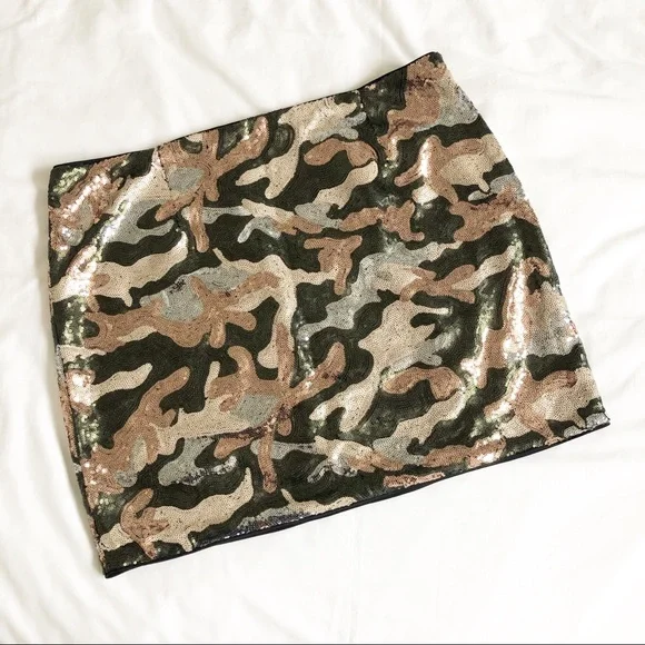 NWOT Camo Sequin Skirt - Picture 3 of 5